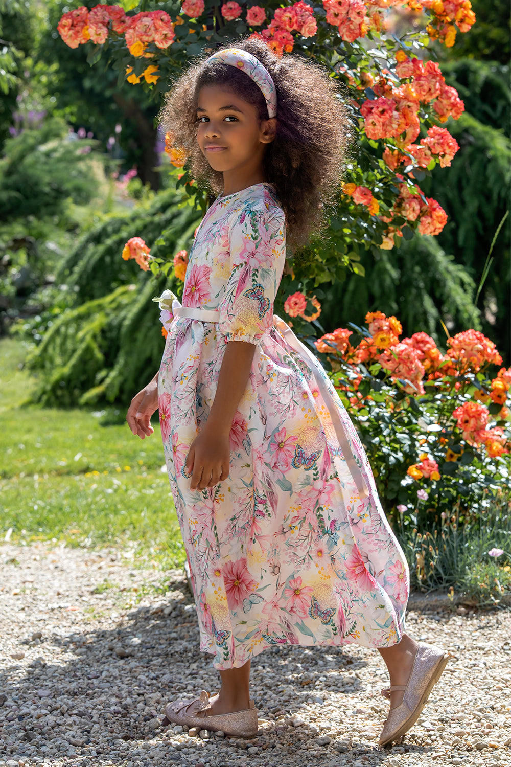 Shiny organza floral long dress with flowers belt