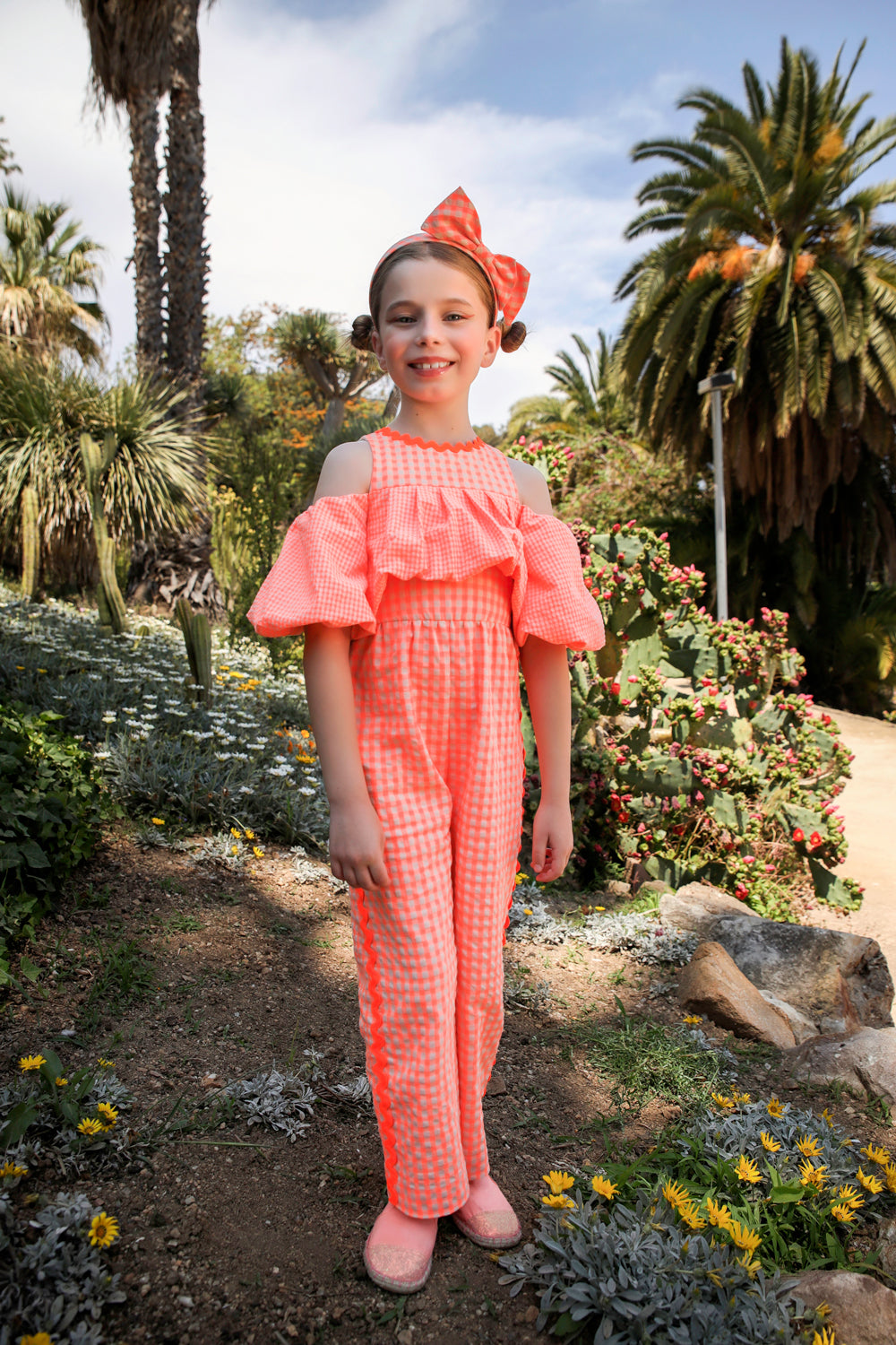 Coral neon and ecru cotton jumpsuit with voluminous sleeves