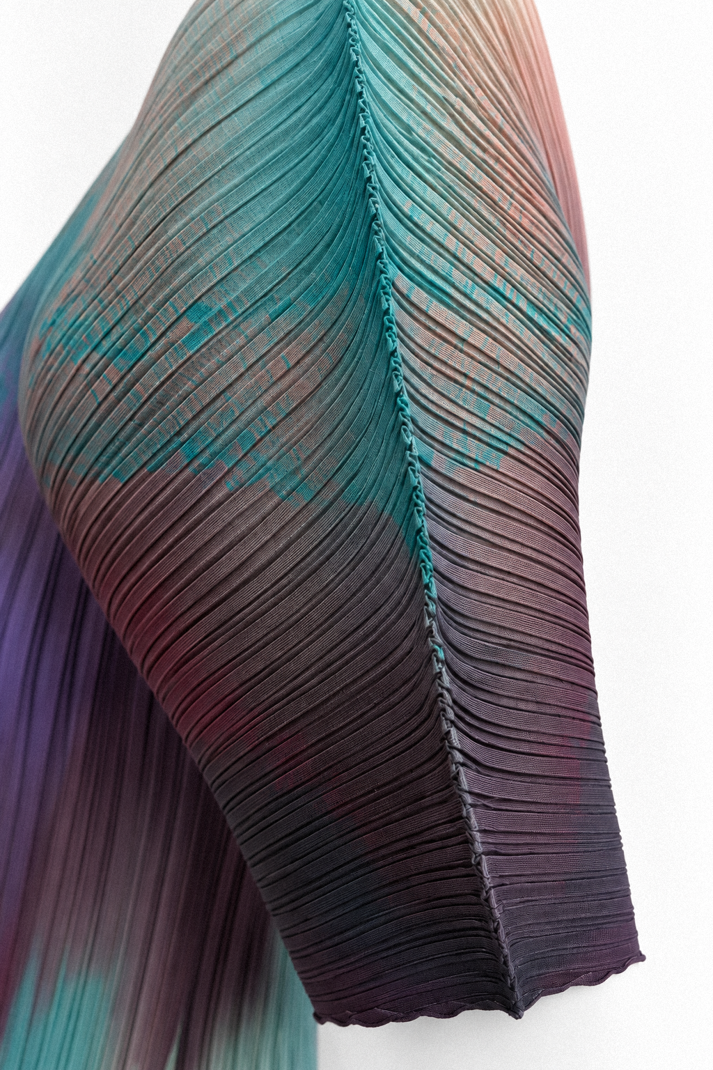 ARIA cropped pleated top in an abstract petrol and violet print - detail 2