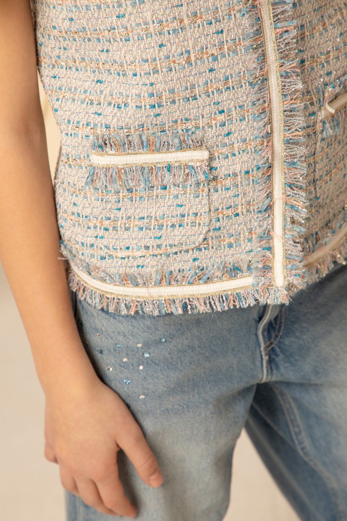 Detail of the bound front pocket