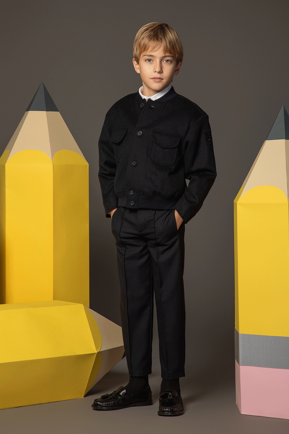 Classic navy pleated trousers