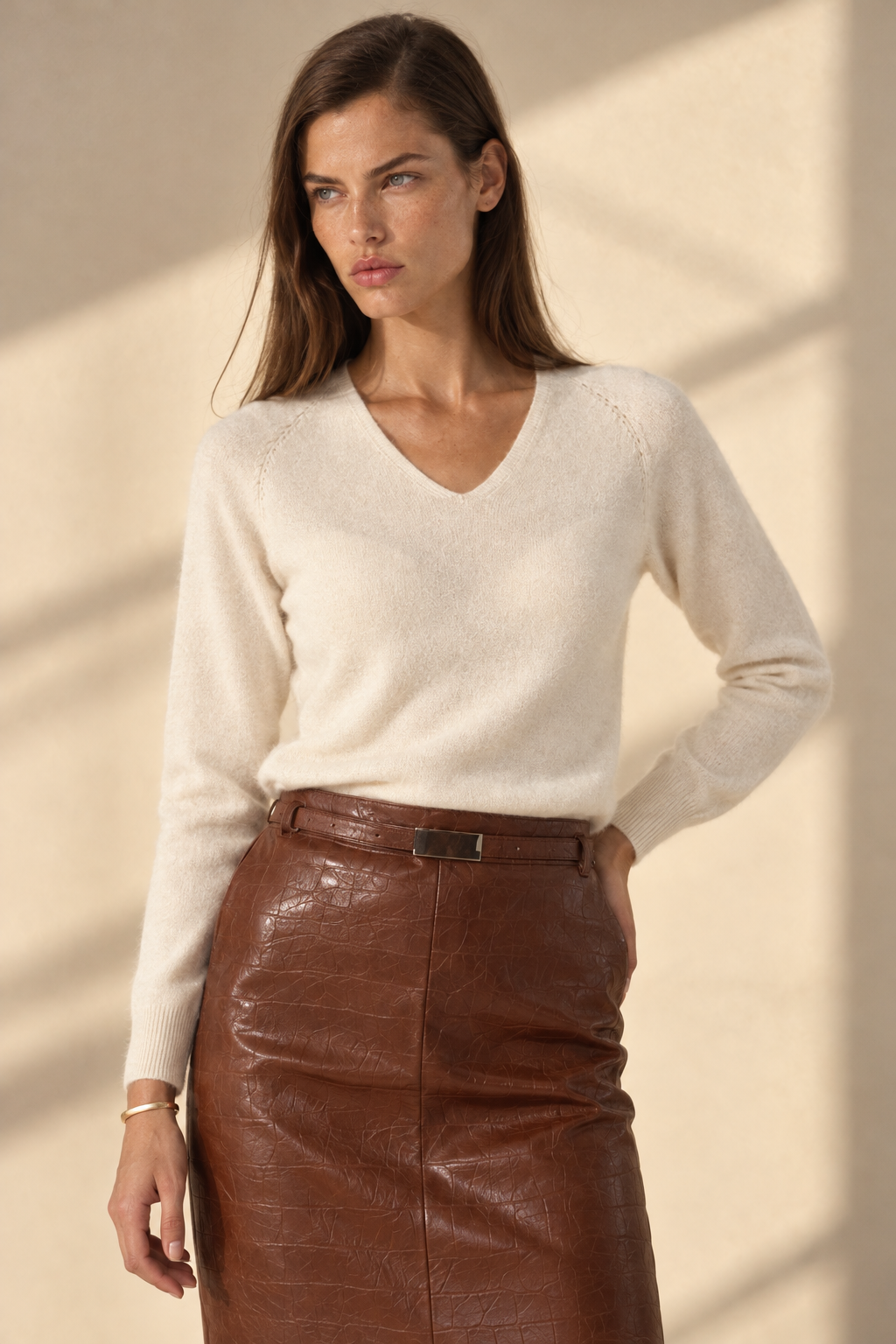 ELARA V-Neck Sweater