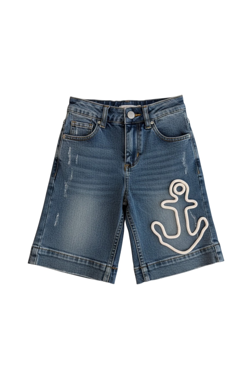Denim shorts with with a relaxed fit and a bold white rope anchor