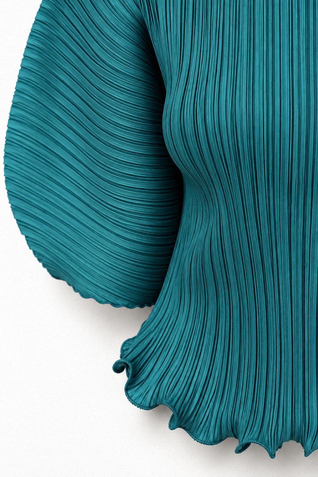 THEA cropped pleated top in deep petrol - detail