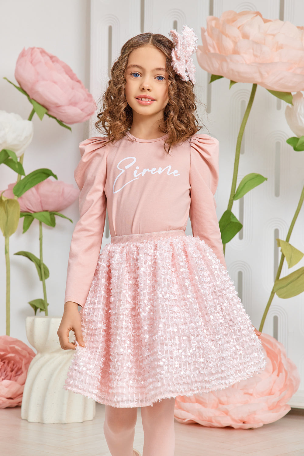 Pink sequin skirt with pink elastic band