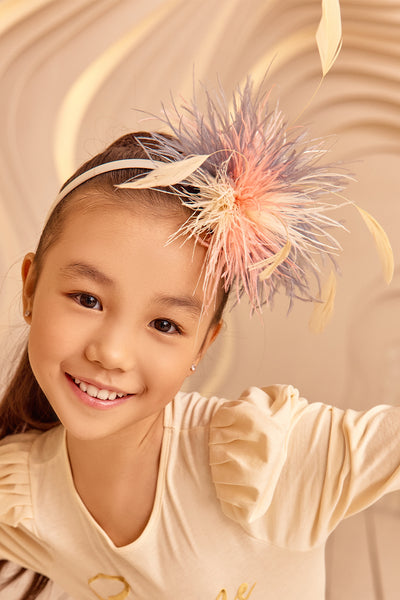 عصابة شعر من الريش باللون الوردي والرمادي والأصفر