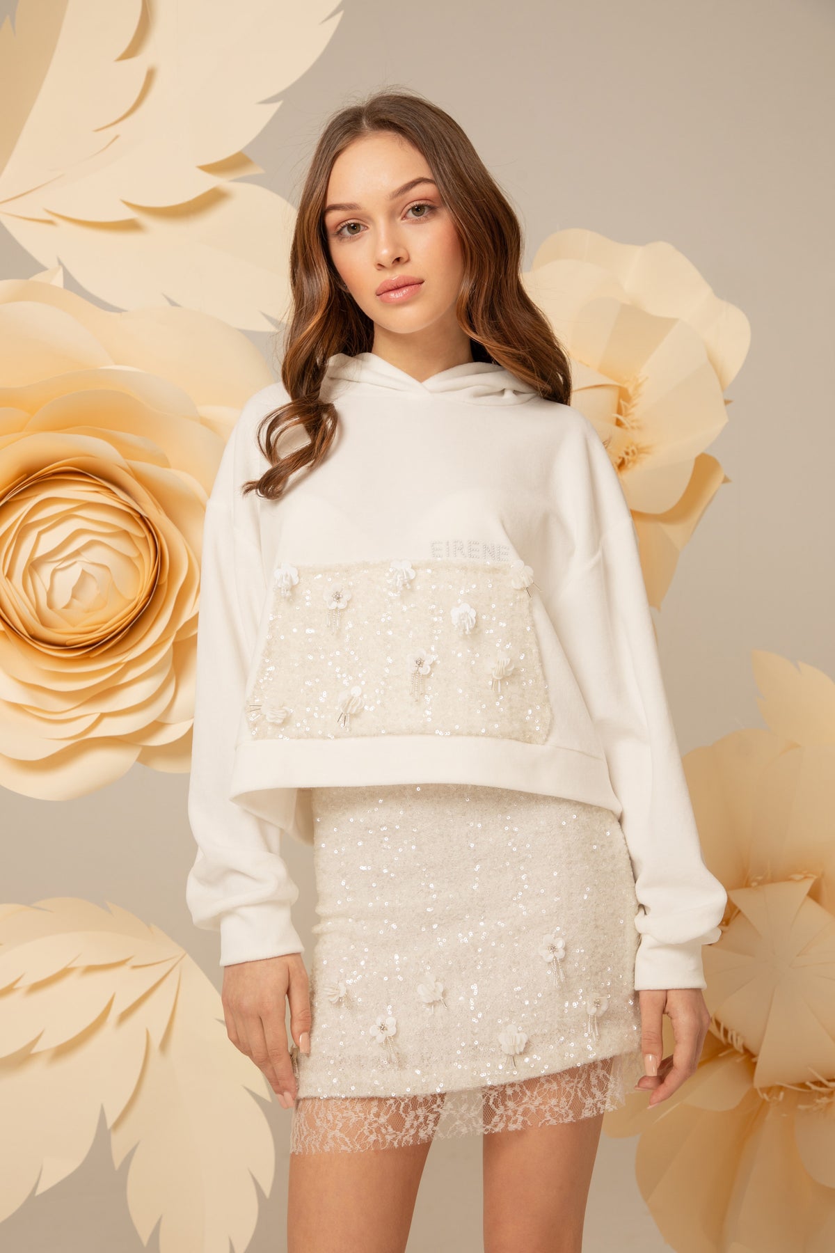 Ivory mini skirt with sequins and 3D flowers
