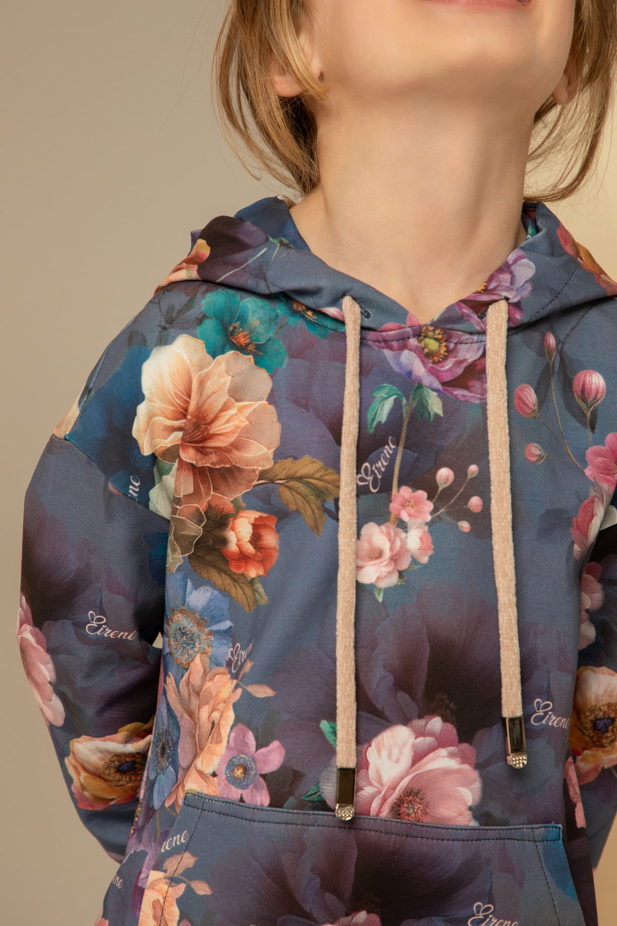 Detail of the hood and drawstring