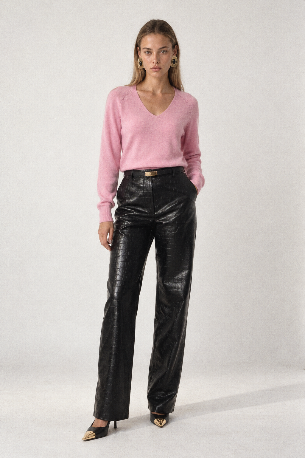 ROSE WHISPER Sweater