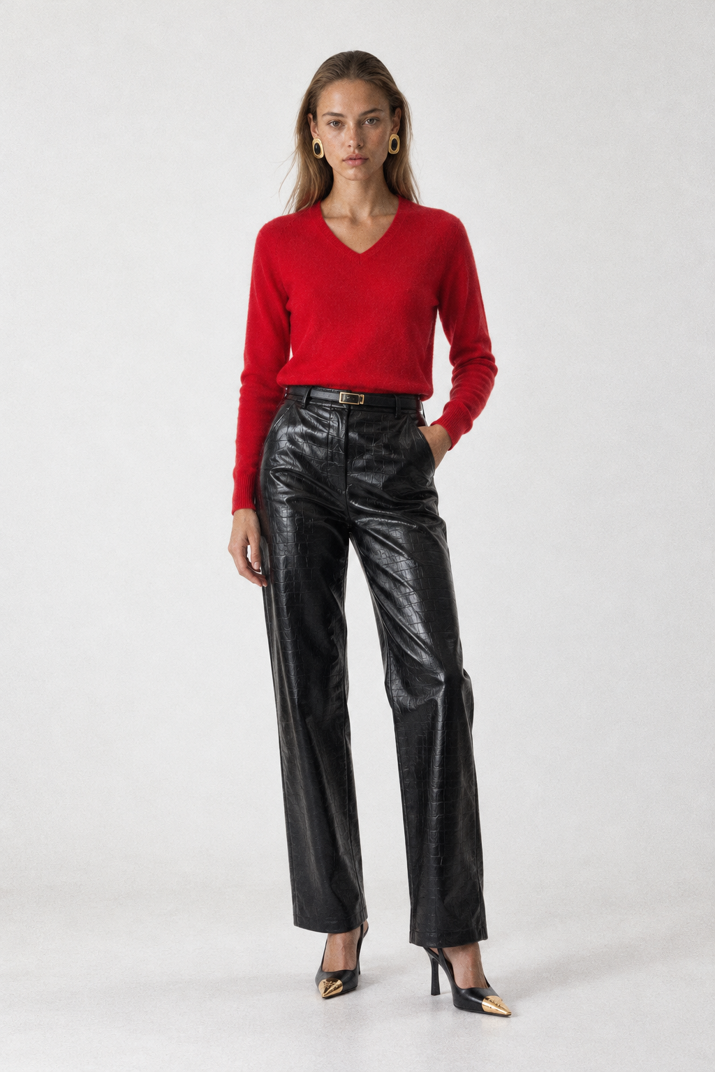 SCARLET GLOW Sweater