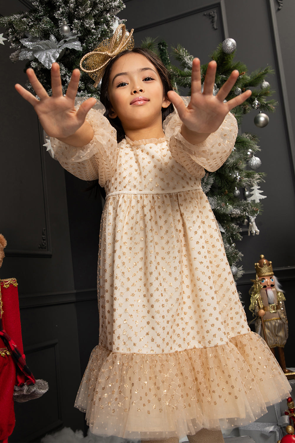 Gold sequins tulle dress with voluminous sleeves