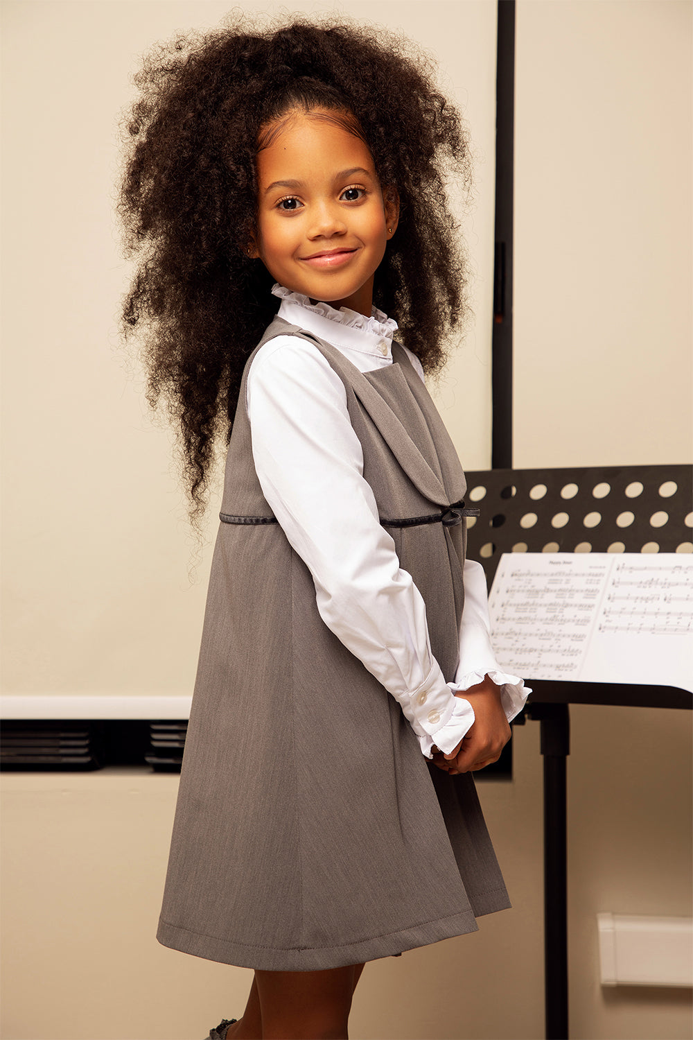 Gray pleated dress with pretty collar