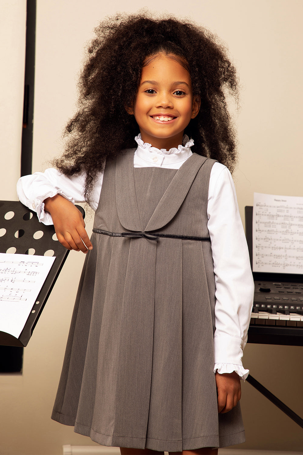 Gray pleated dress with pretty collar