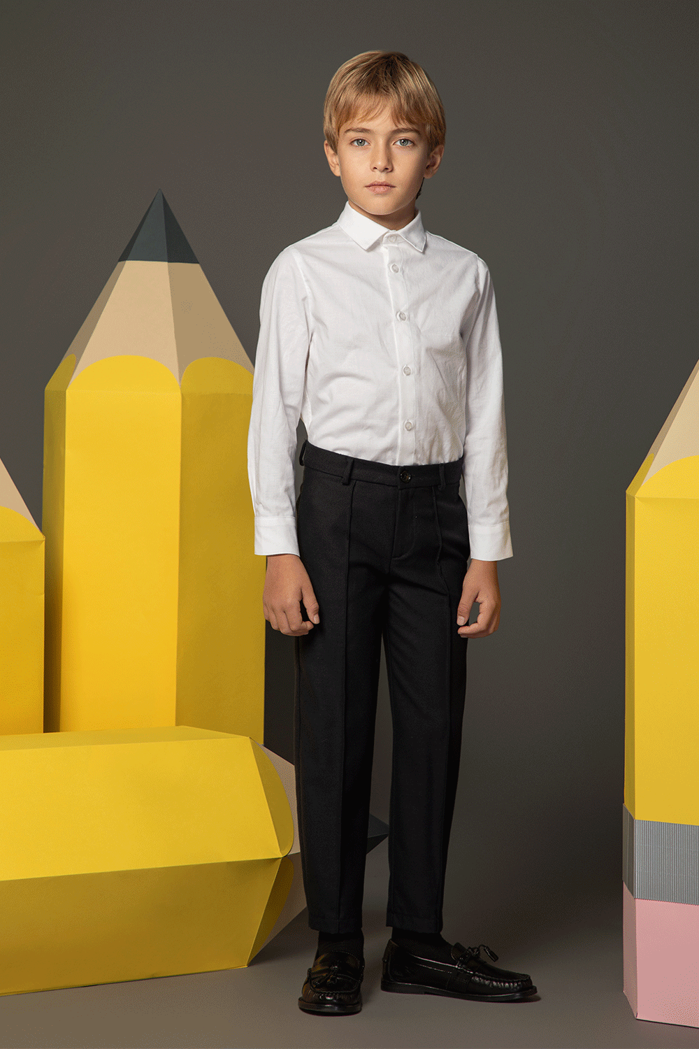 Classic navy pleated trousers