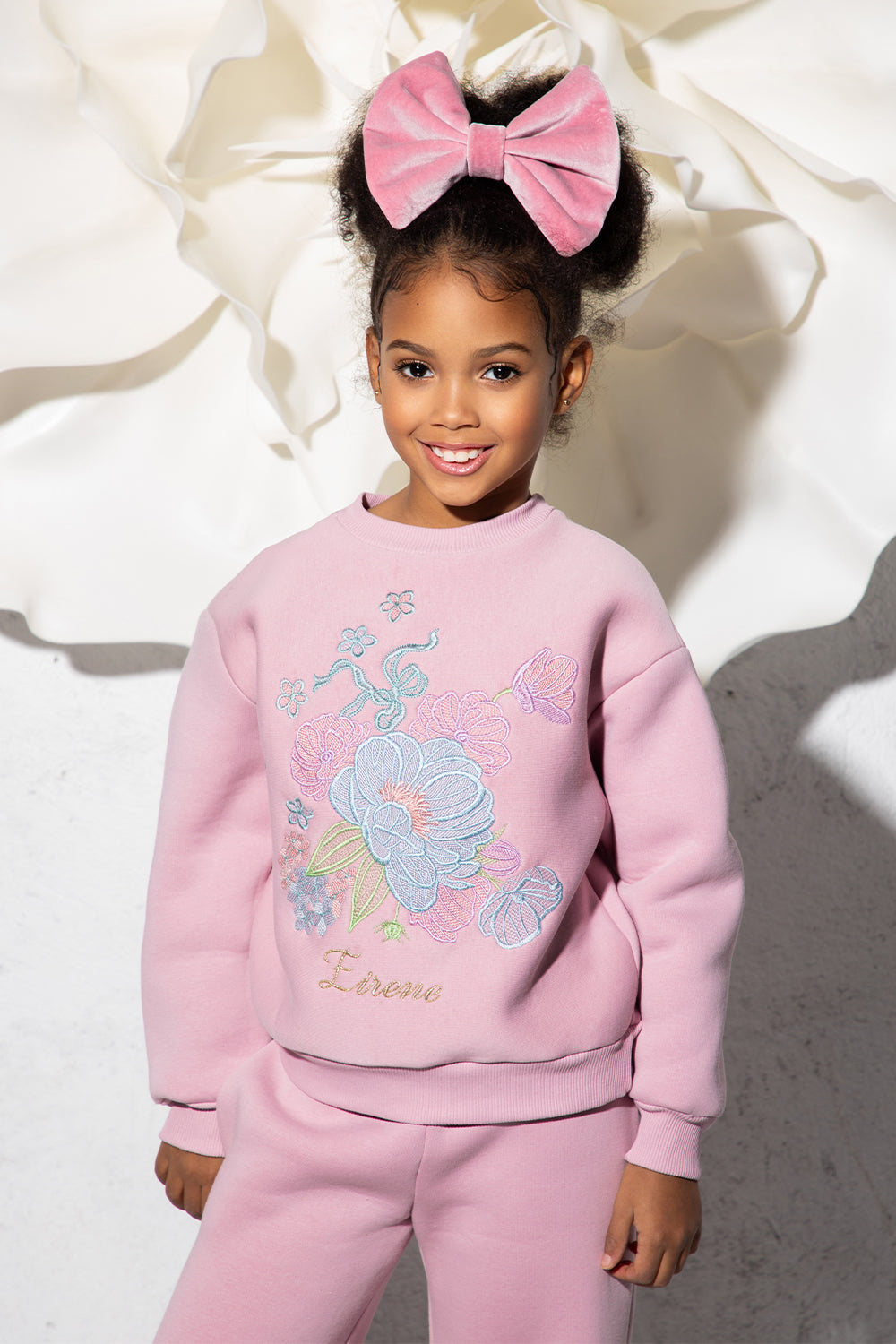 Pink tracksuit with floral embroidery