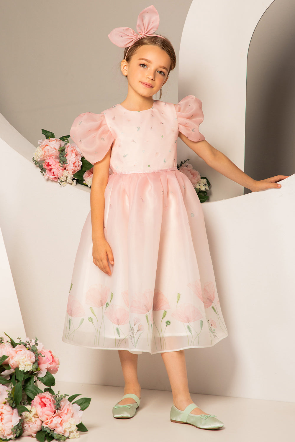 Light pink organza dress with floral print and pretty sleeves