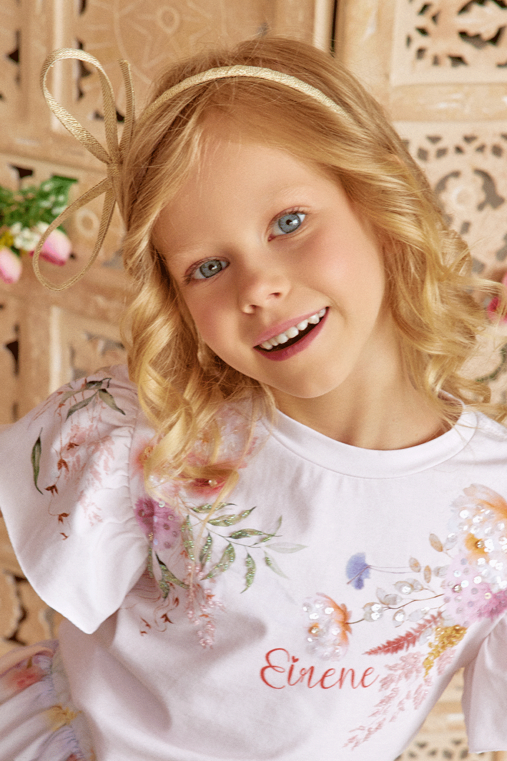 White cotton  t-shirt with flower print and embelishment