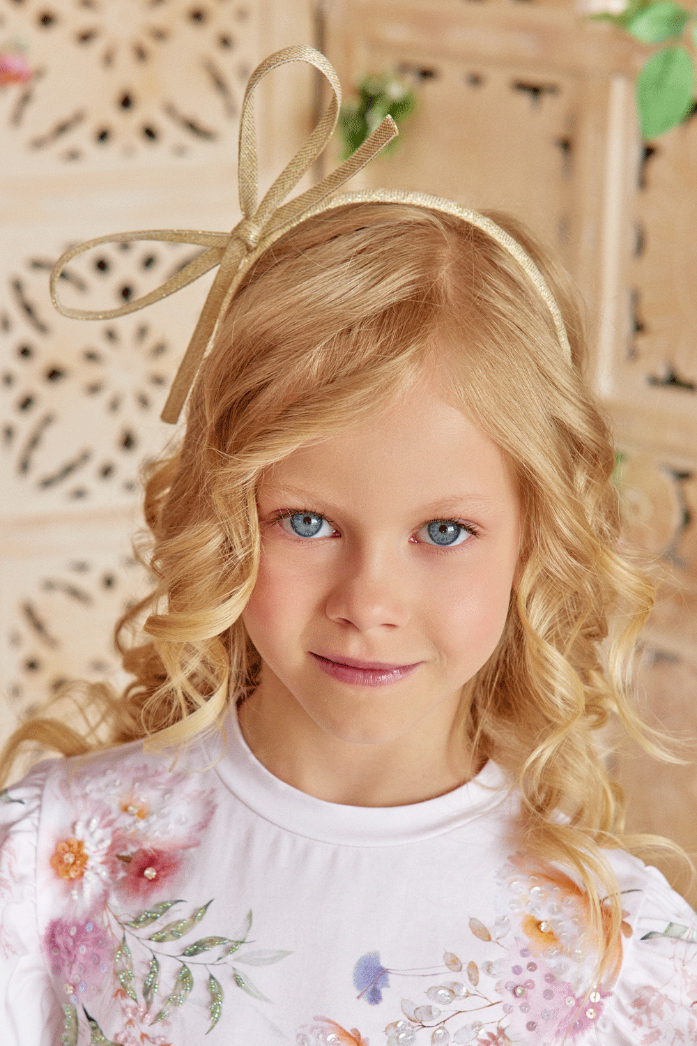 White cotton  t-shirt with flower print and embelishment