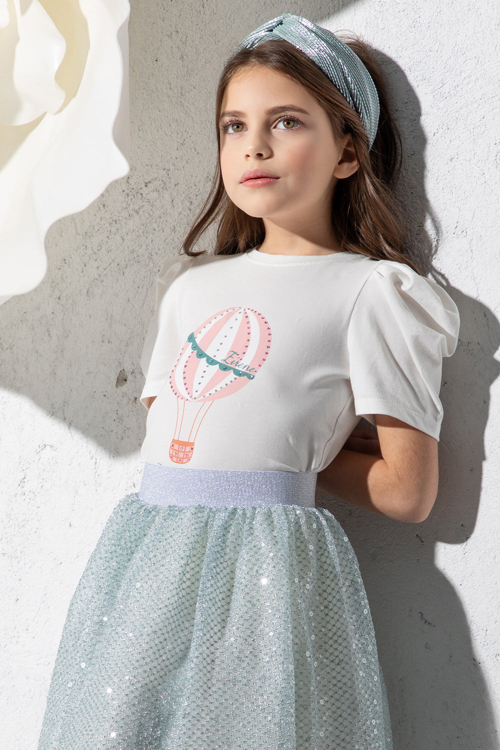 White balloon t-shirt with crystals