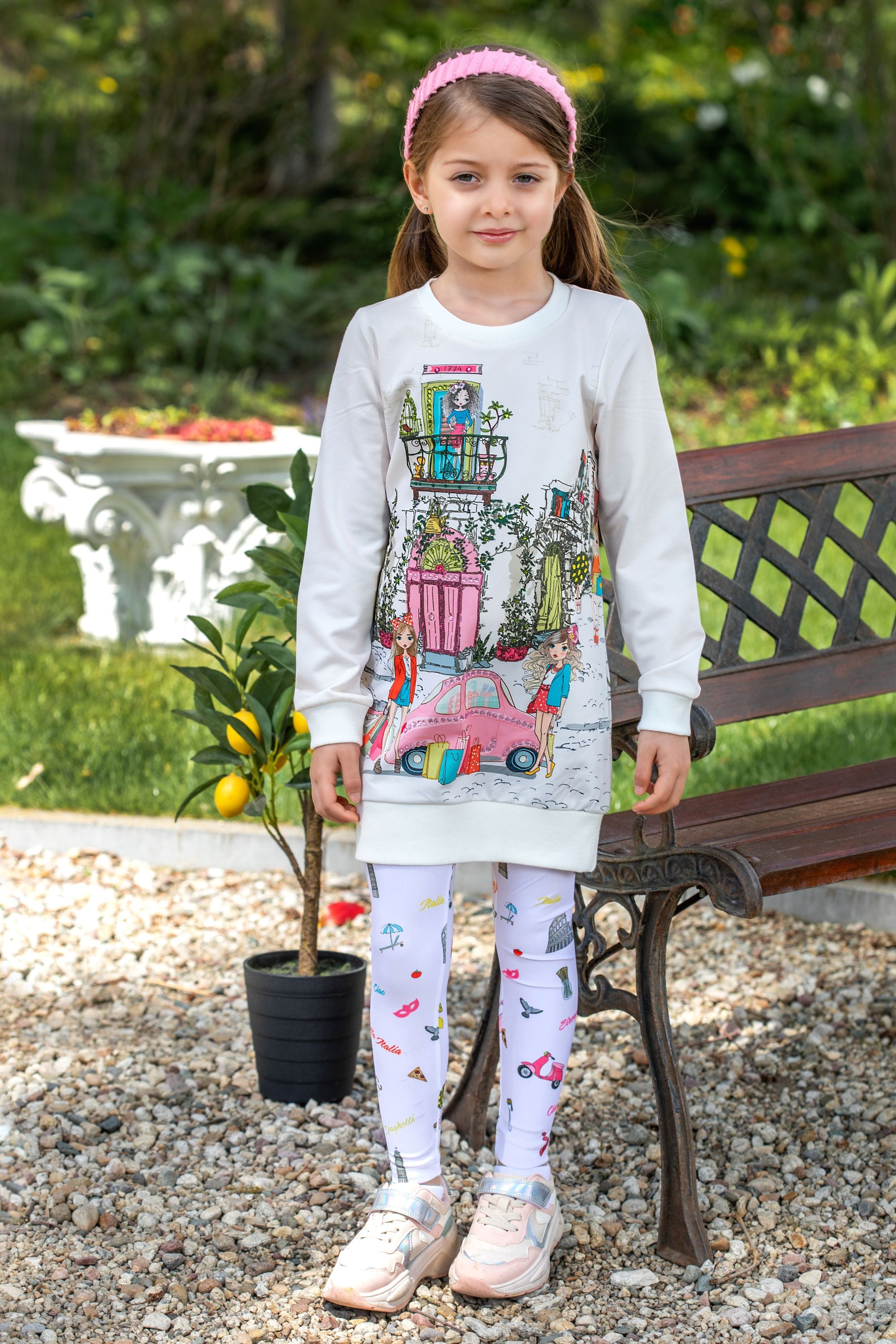 Ivory leggings with Ciao Bella print