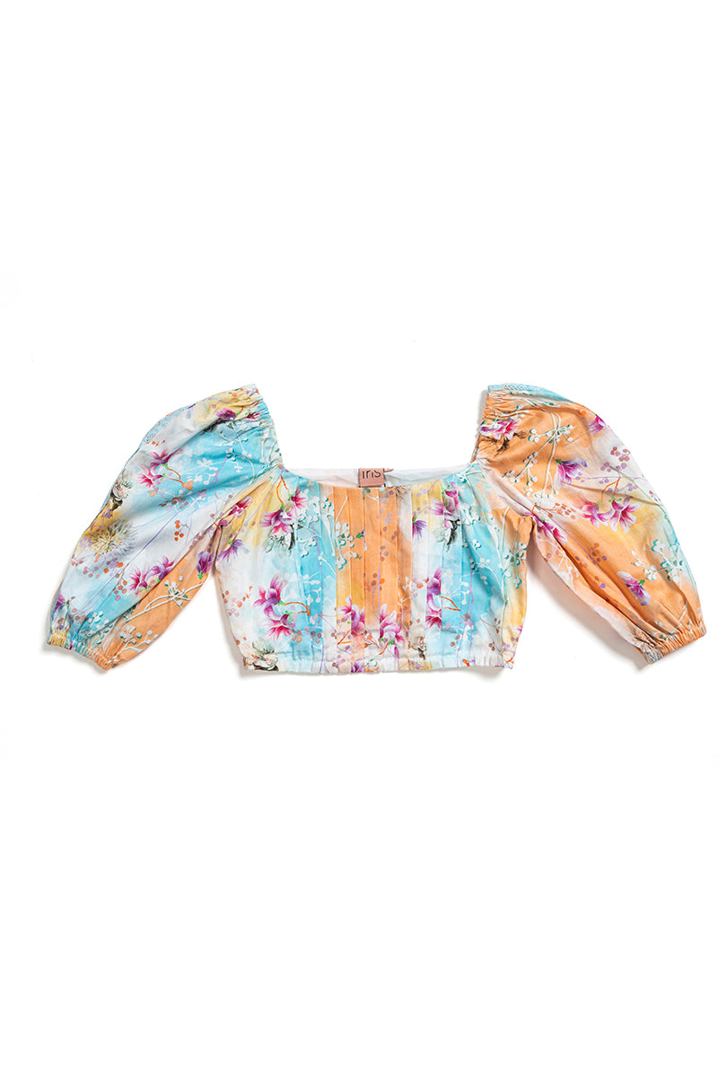 Top with voluminous sleeves with beautiful floral print