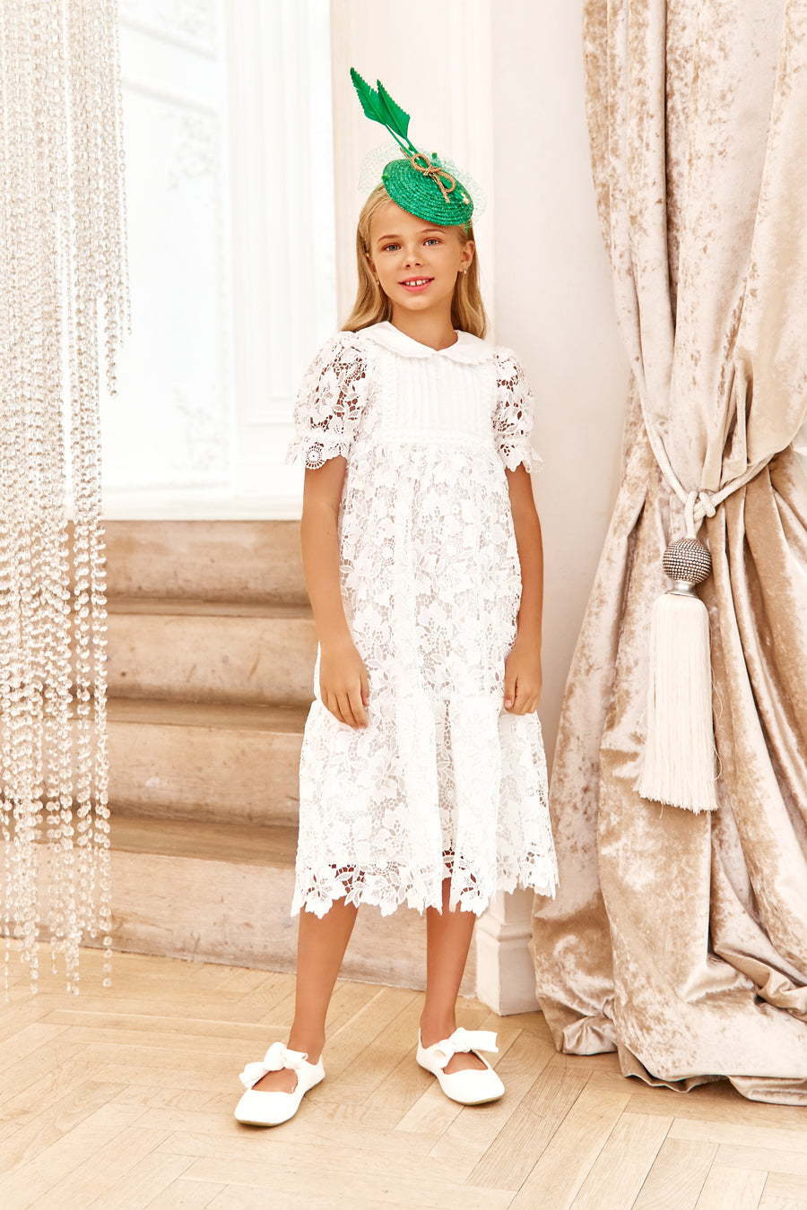 White guipure lace dress with pretty cotton detail with collar